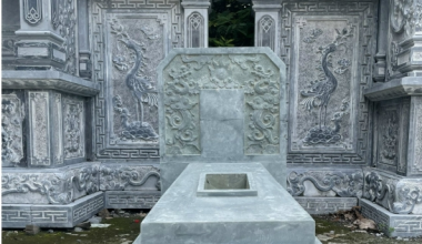 Thi công mộ đá tam cấp đẹp, giá rẻ, tinh xảo tại Thức Hạnh