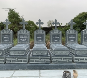 MỘ ĐÁ CÔNG GIÁO - LÀM BẰNG ĐÁ XANH RÊU - MẪU 03