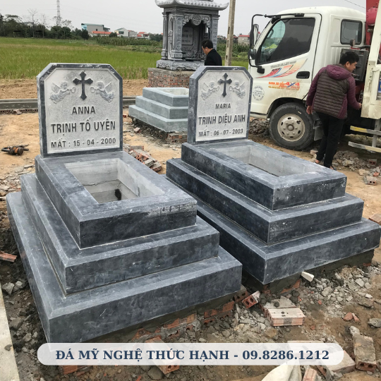 MỘ CÔNG GIÁO - MCG06