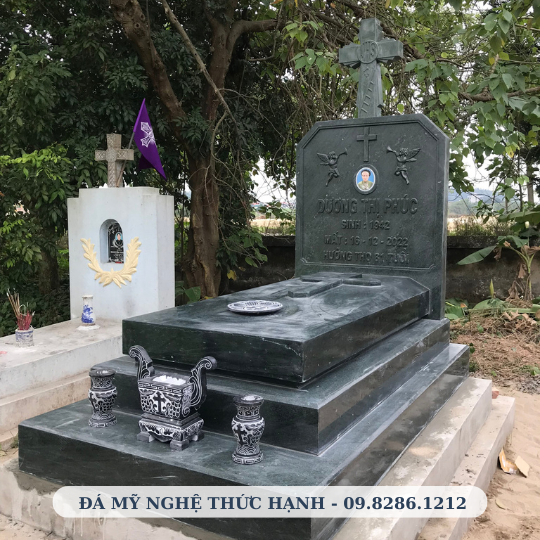 MỘ CÔNG GIÁO - MCG05