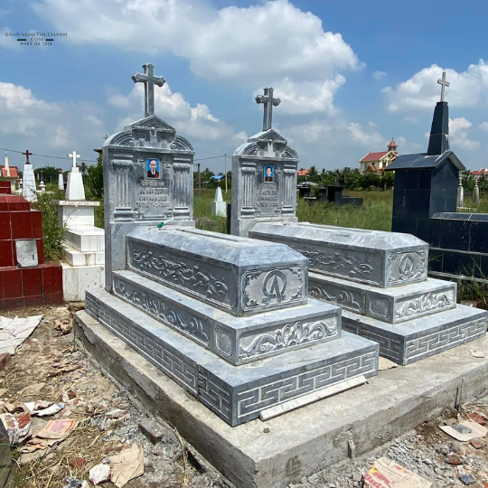MỘ CÔNG GIÁO - MCG04