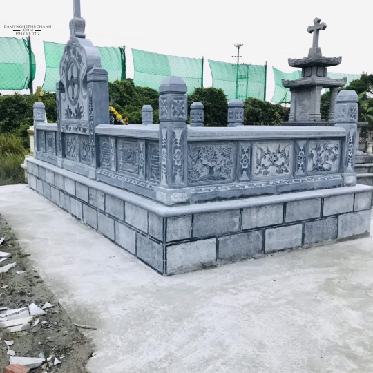 KHU LĂNG MỘ CÔNG GIÁO - LÀM BẰNG ĐÁ XANH ĐEN THANH HOÁ - MẪU 07