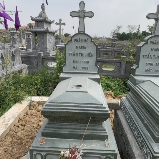 MỘ TAM CẤP - ĐÁ XANH RÊU - MẪU 02