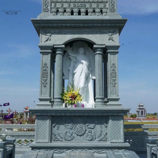 LĂNG THỜ ĐÁ MỸ NGHỆ - XANH RÊU